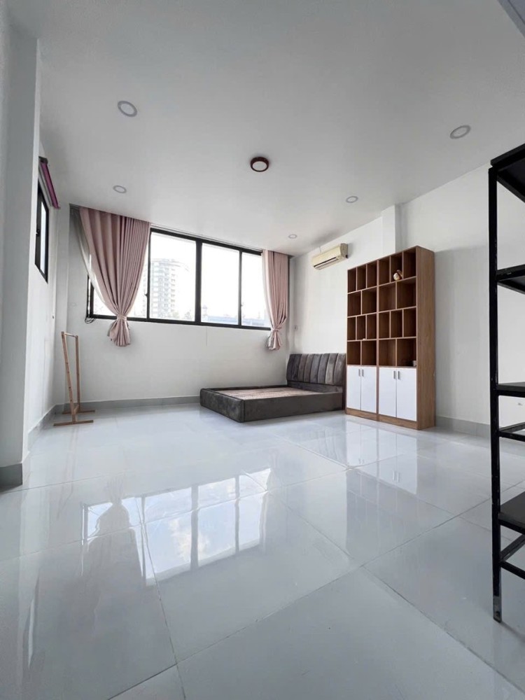 Bán nhà đẹp 3 Tầng, Hẻm xe hơi 7 chỗ, Phú Thuận, Quận 7 – Giá 9.5 tỷ