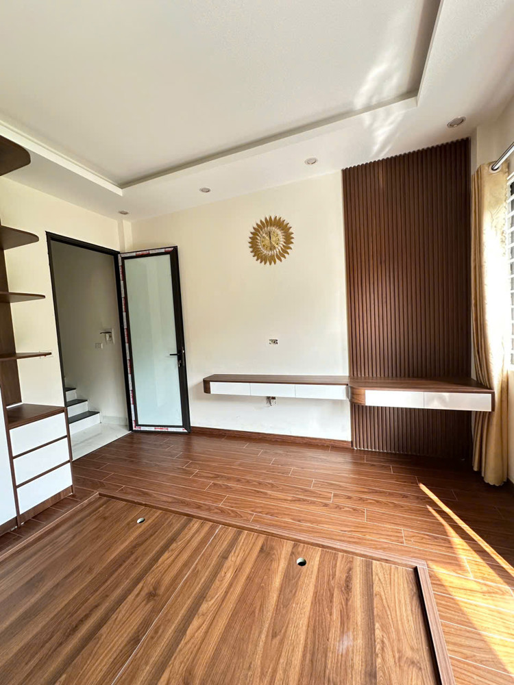 BÁN NHÀ nhiều SỸ – 5 TẦNG xe con THÔNG - hoạt động ĐỈNH!