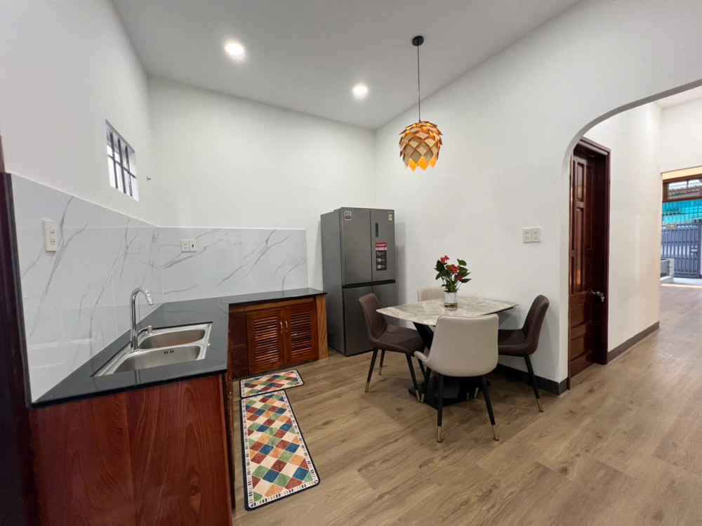 Căn nhà hẽm Cầu Dứa Phú Nông ngay Trung tâm phường Tây Nha Trang chỉ cần xách Valy vào ở: