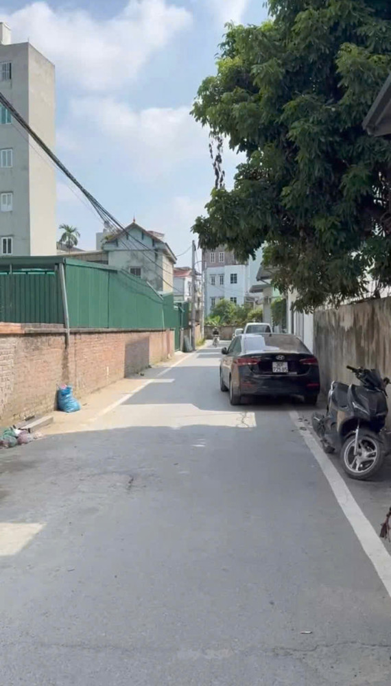 DI TRẠCH. HOÀI ĐỨC. HÀ NỘI .NHÀ MỚI DẸP LONG LANH 5 TÂNG - Ô TÔ ĐỖ CỬA- FULL NỘI THẤT. KHU VỰC ĐÓN