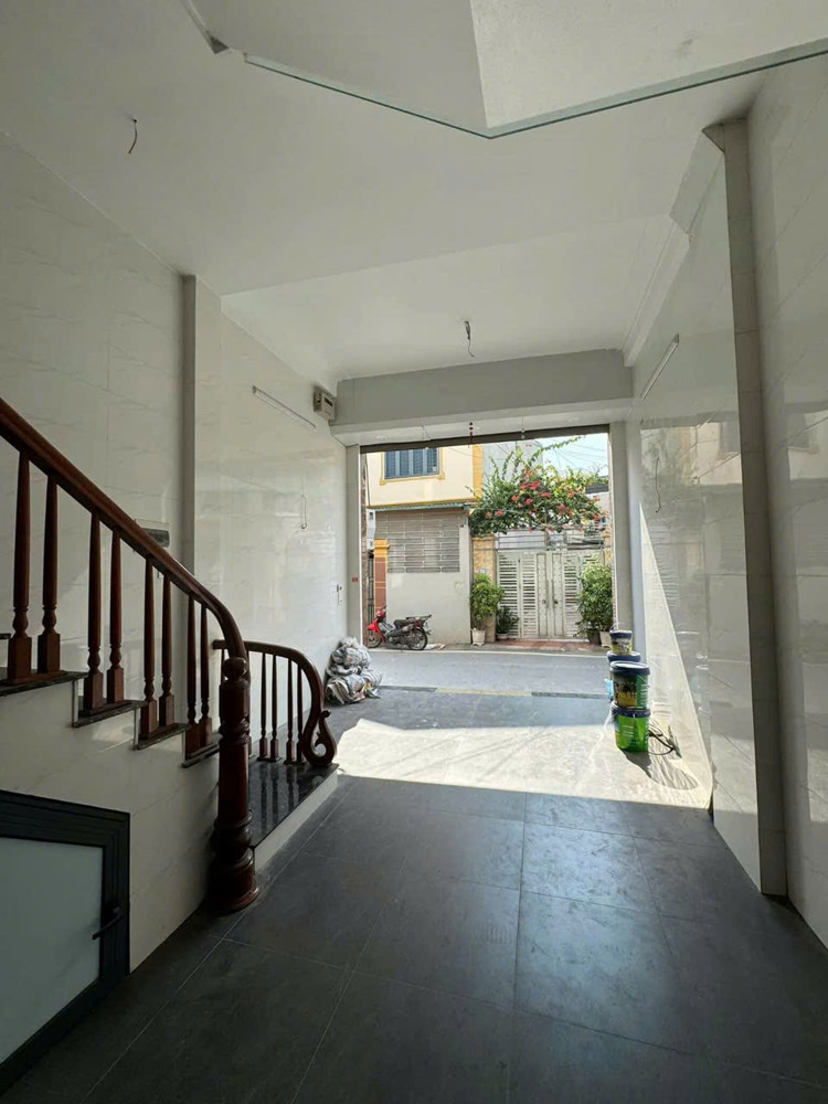 DI TRẠCH. HOÀI ĐỨC. HÀ NỘI .NHÀ MỚI DẸP LONG LANH 5 TÂNG - Ô TÔ ĐỖ CỬA- FULL NỘI THẤT. KHU VỰC ĐÓN