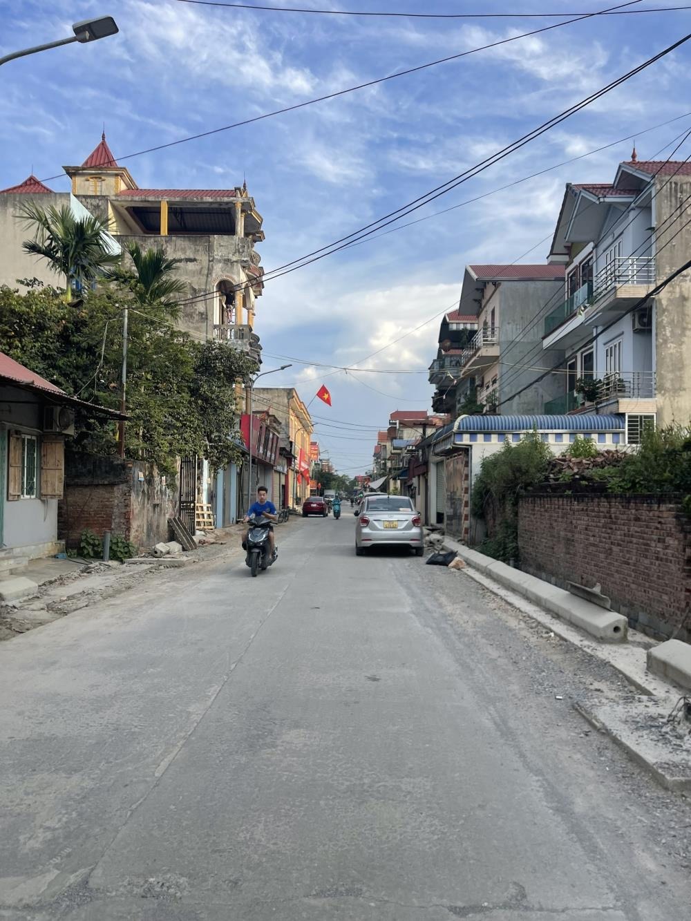 Bán Đất Xuân Mai Chương Mỹ 500m² Mặt Tiền 23m - Phân Lô, View Hồ, Giá 10tr/m²