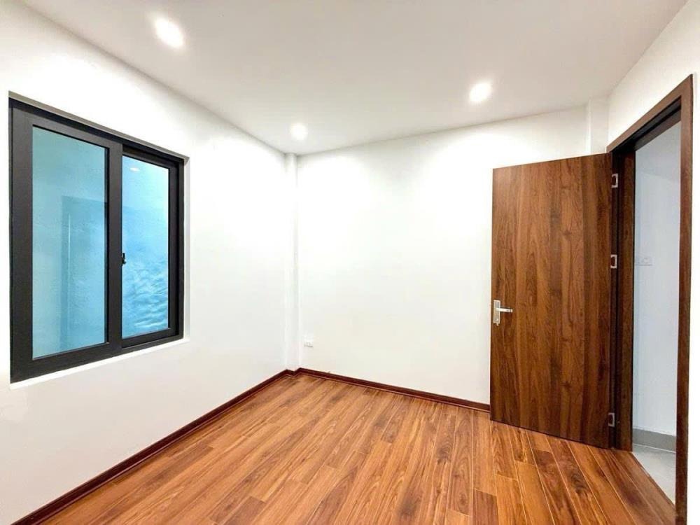 Nhà Phân Lô Oto Đường Láng - 2 Mặt Thoáng - KD Tốt - 15.5 Tỷ