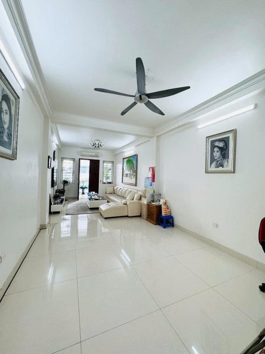 Bán nhà mặt phố Bạch Mai 70m2, 5 tầng, Vỉa hè, Kinh doanh - 27 tỷ