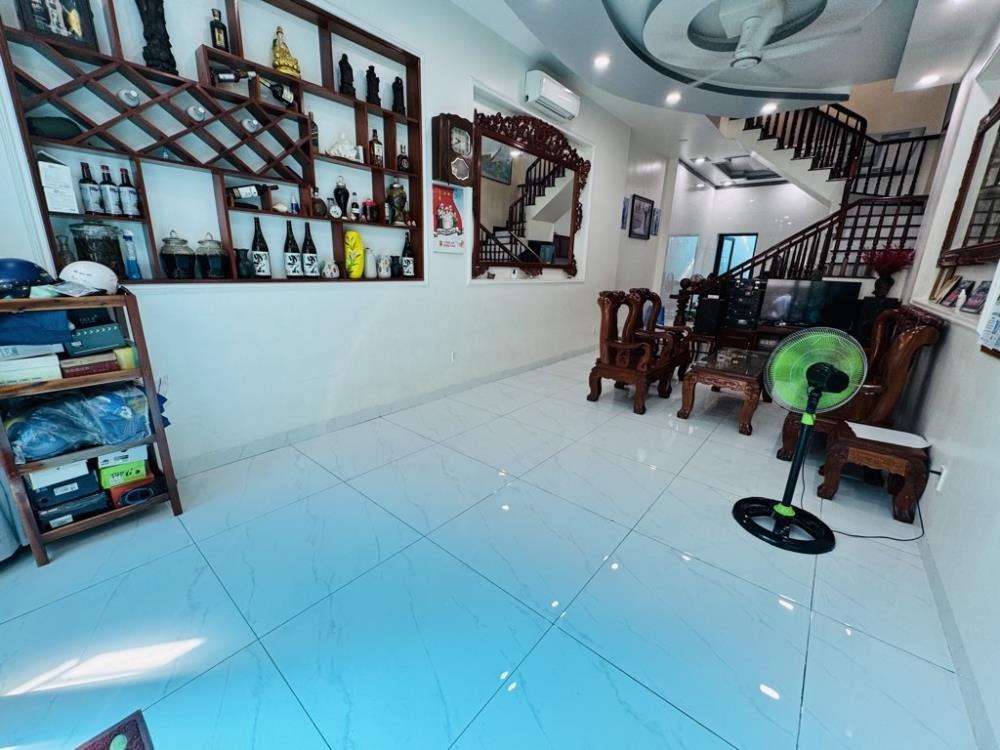 Bán nhà hẻm xe hơi Trường Chinh, Tân Phú - 3 Tầng, 68m2 - Giá 6.3 Tỷ