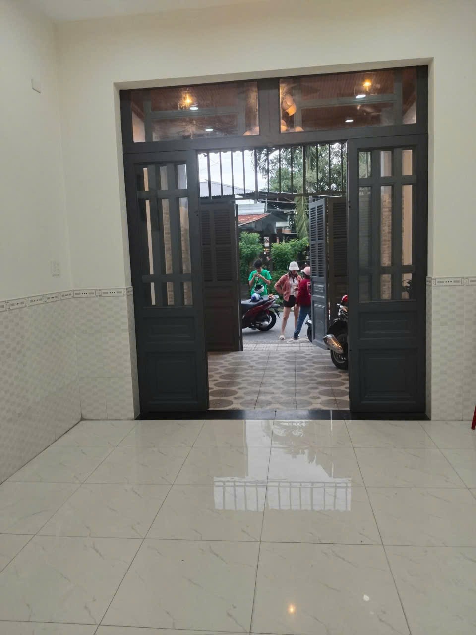 Nhà Mặt Tiền Hóc Môn - 1 Lầu, 4x17m, Kinh Doanh Đa Ngành - 2.75 Tỷ