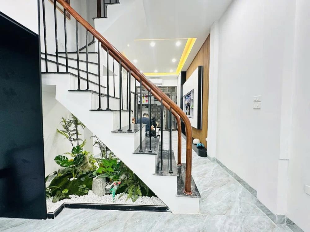 Bán nhà đẹp Bạch Mai, Hai Bà Trưng - 39m², 4 Tầng, Giá 7.99 Tỷ
