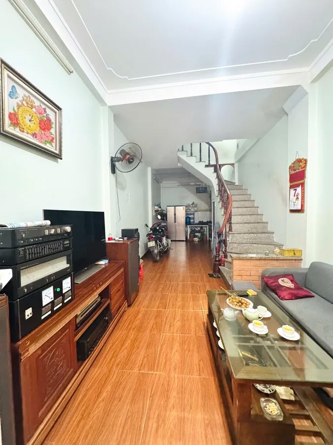 Bán đất tặng nhà Huyền Kỳ, Hà Đông 57mx3 tầng, 15m ra Ô tô tránh giá 5.95 tỷ có TL