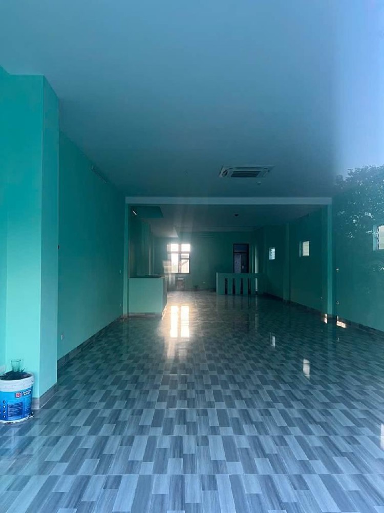 Nhà mặt phố Cầu Giấy 64m2, 7 tầng, 2 mặt tiền ô tô tránh, kinh doanh đa dạng