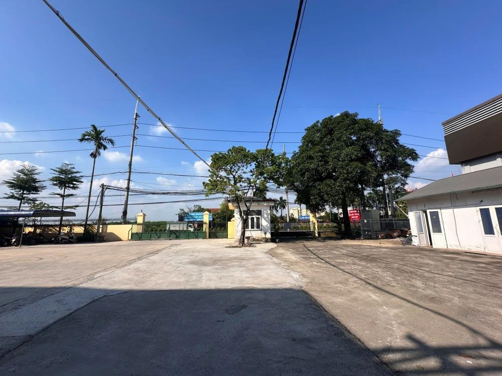 Cho Thuê Kho Xưởng 1000m2 Phúc Thọ - Vị Trí Đắc Địa, Giá Tốt