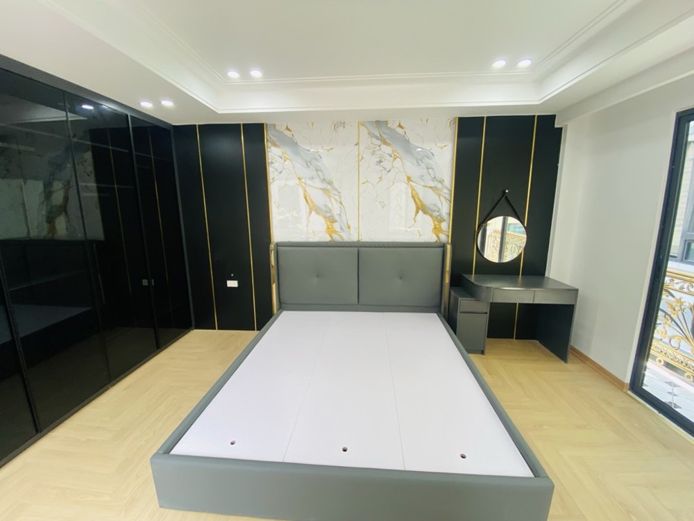 BÁN NHÀ NGUYỄN SƠN LONG BIÊN, OTO VÀO NHÀ,KINH DOANH, 48M-NHỈNH 13 TỶ (TL)