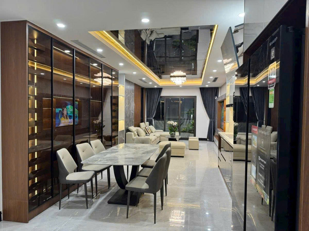 Bán nhà Phố Trạm 60m 8 tầng thang máy kinh doanh ô tô tránh hơn 22 tỷ