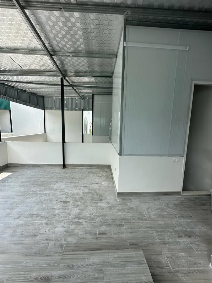 NHÀ ĐẸP 4 TẦNG Ô TÔ VÀO NHÀ CỰ KHỐI 35m2 mặt tiền 5m, 4.6 Tỷ Long Biên Hà Nội