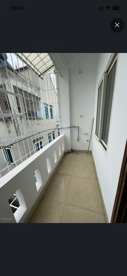 BÁN NHÀ RIÊNG Phố Ngô Gia Tự 35m2 X 3 tầng MT 3.5m, 5.6 tỷ Long Biên Hà Nội