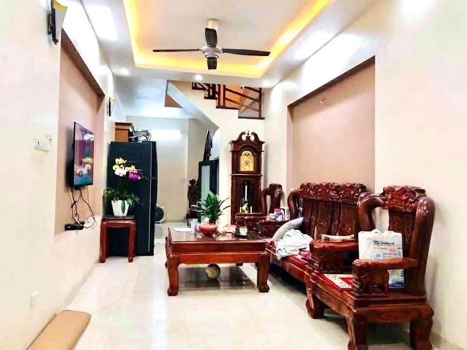 Bán Nhà Khương Thượng 39/43m2. 5 tầng. mặt tiền 3.4. giá 12 Tỷ Đống Đa Hà Nội