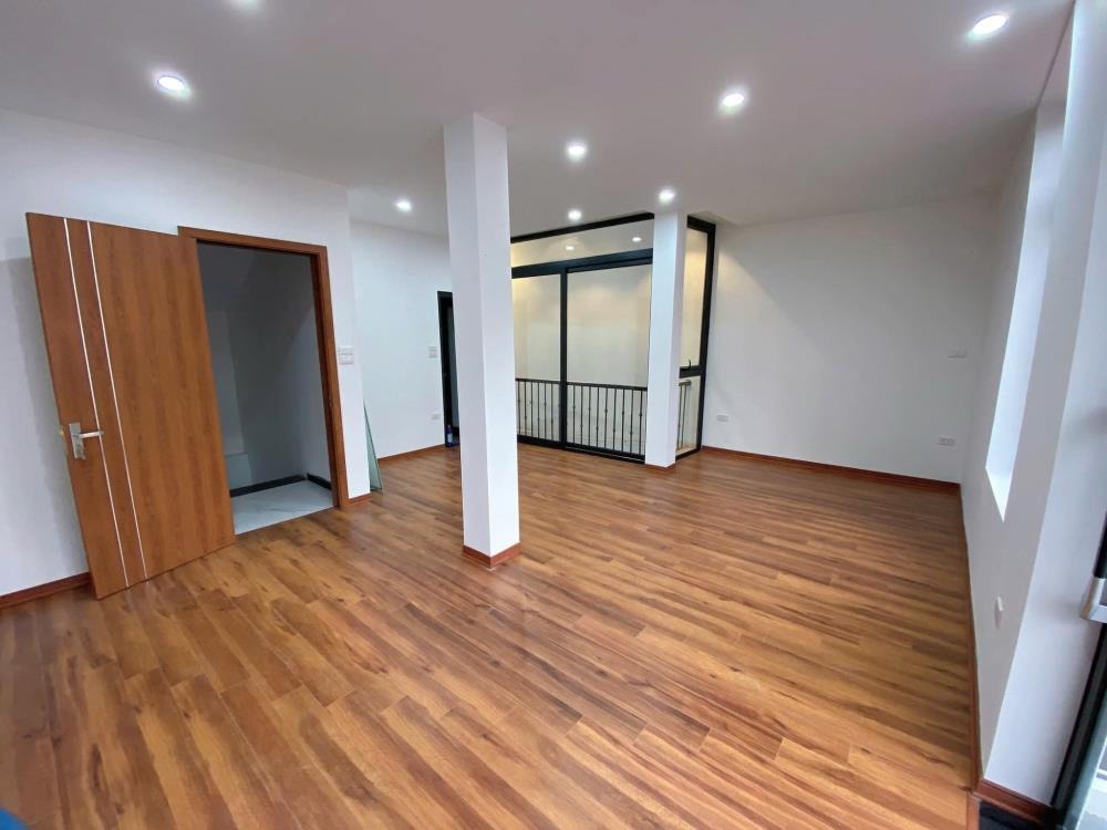 Bán nhà ngõ 141 Trích Sài, Tây Hồ - 89m2, 4 tầng, MT 4m, giá 29 tỷ - Có thương lượng