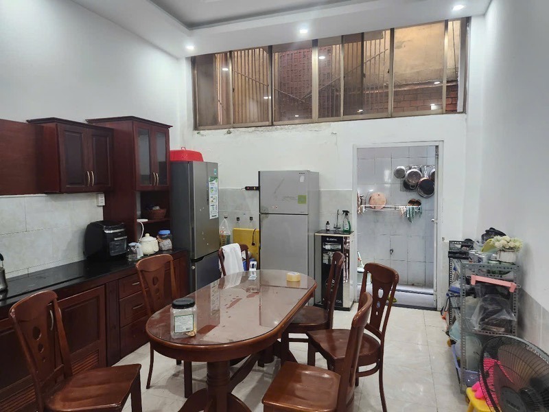 Bán nhà phố 68m2, 4PN, Quận 7 - Giá 11.6 tỷ - Vị trí đắc địa