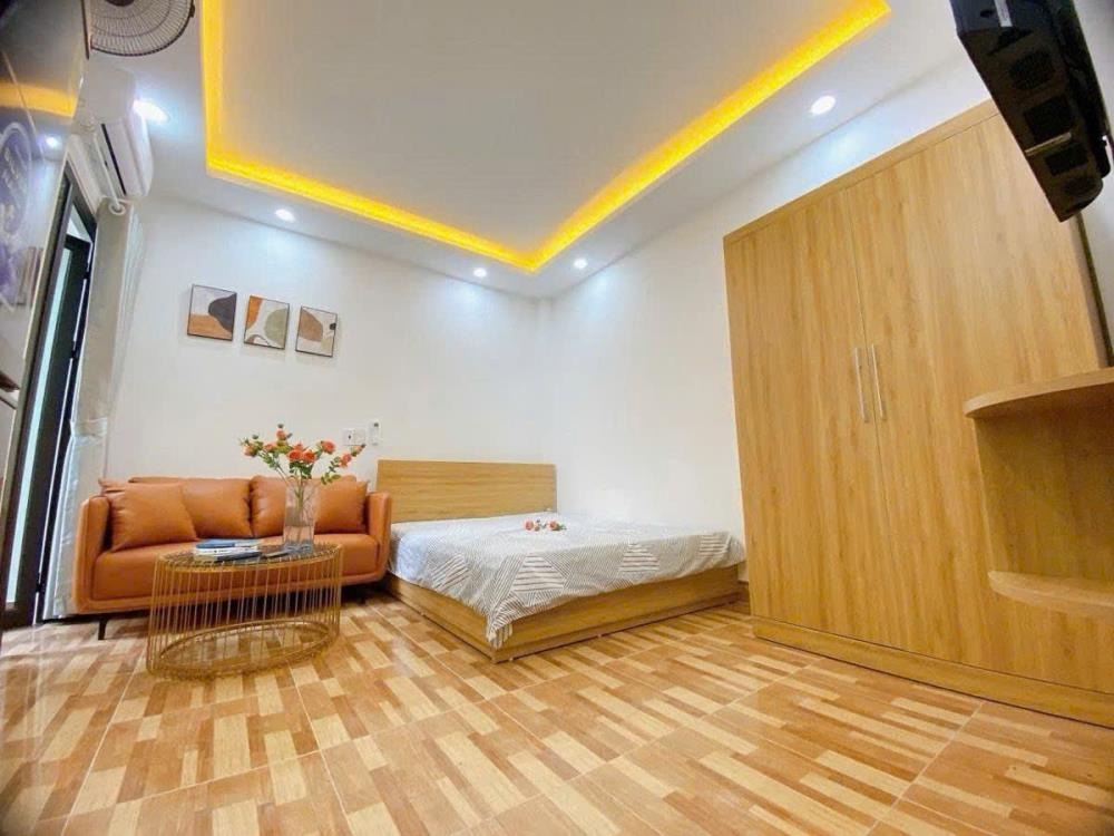 Bán Nhà Phố Đào Tấn - 40m2, 6 Tầng, Lô Góc, Ô Tô Vào Nhà, Giá 13 Tỷ