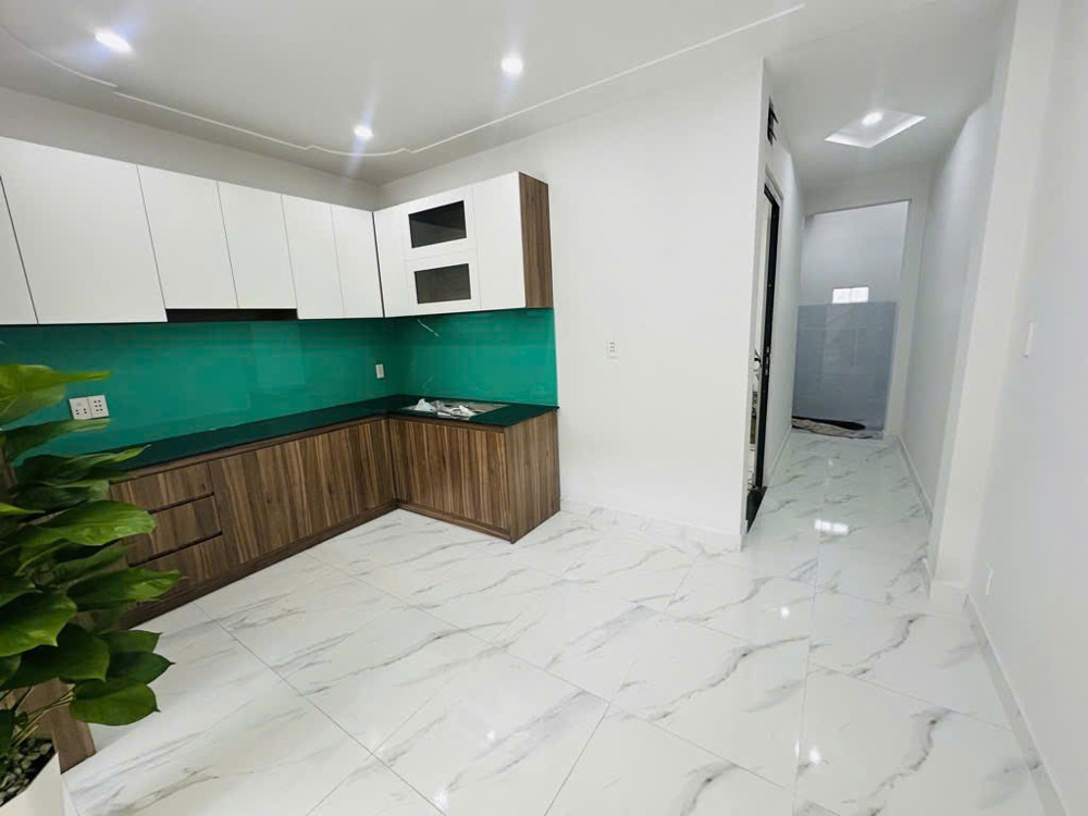 Nhà mới, đường Oto ra vào, ra Lê Văn Việt 3 phút, sổ hông sang tên ngay LH 0382202524
