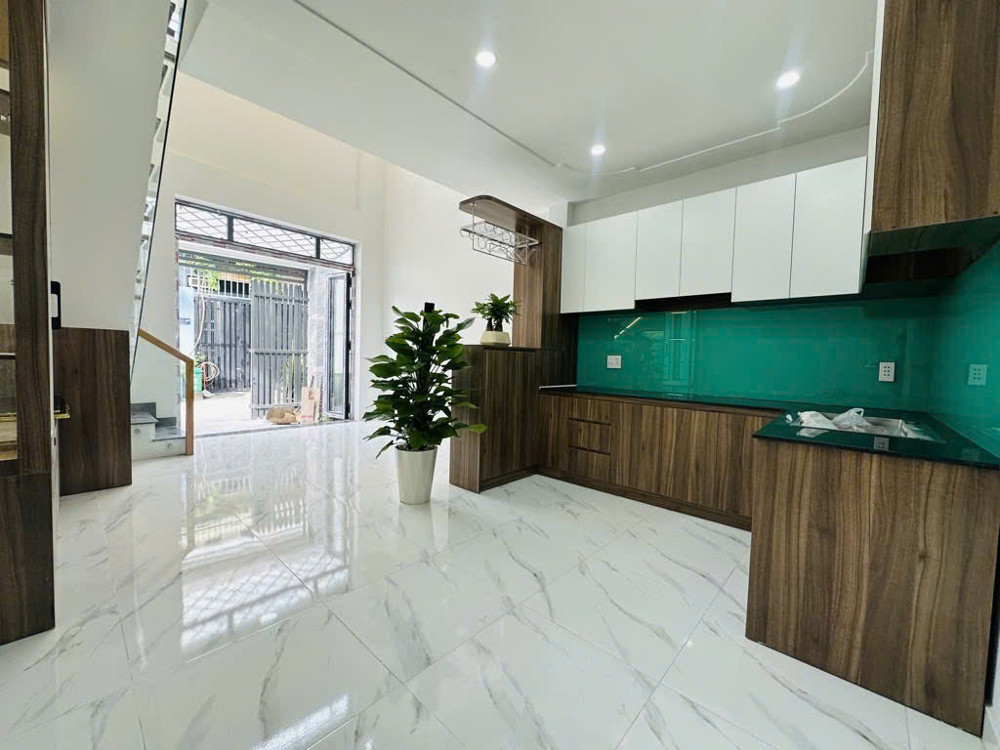 Nhà mới, đường Oto ra vào, ra Lê Văn Việt 3 phút, sổ hông sang tên ngay LH 0382202524