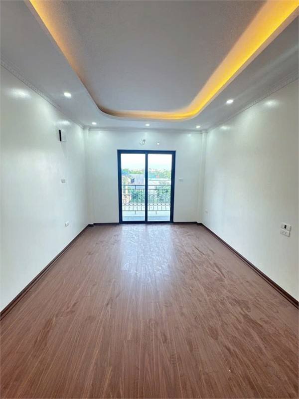 BÁN NHÀ THƯỢNG THANH THANH AM – 54M² – 5 TẦNG – 6,9 TỶ – GẦN Ô TÔ – Ở NGAY