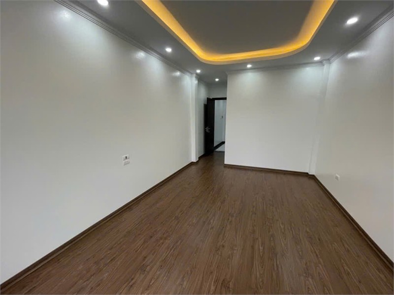 BÁN NHÀ THƯỢNG THANH THANH AM – 54M² – 5 TẦNG – 6,9 TỶ – GẦN Ô TÔ – Ở NGAY