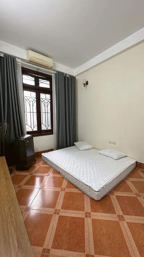 NHÀ ĐẸP PHÂN LÔ Ô TÔ VÀO NHÀ Phố Nguyễn Sơn 45 m2 4 Tầng 11.5 tỷ Long Biên Hà Nội