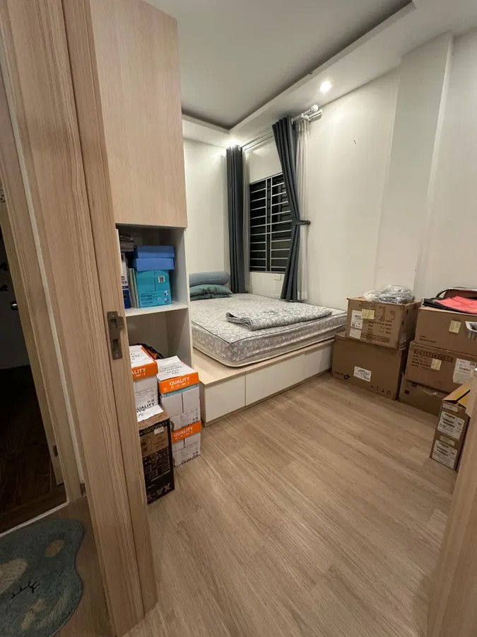 BÁN NHÀ RIÊNg Phố Ngọc Lâm 58m2 X 3 Tầng MT4m,9.7 Tỷ Long Biên Hà Nội