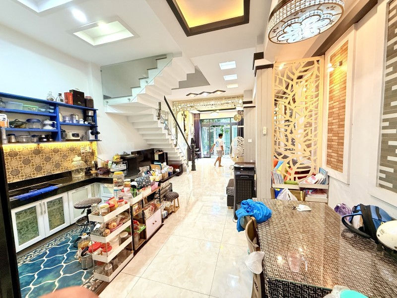 SIÊU PHẨM - TÔ NGỌC VÂN - LINH ĐÔNG THỦ ĐỨC - NHÀ 4 TẦNG - HC - 80m² - NHỈNH 9 TỶ