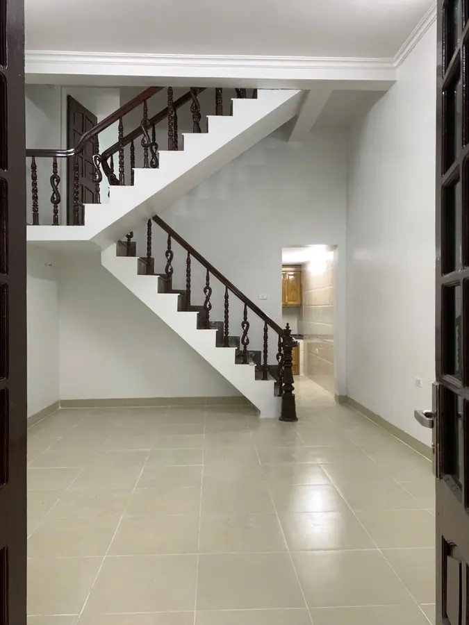 BÁN NHÀ RIÊNG Phố  Ngô Gia Tự 40m2 3 tầng MT 4.5m, 7.95 tỷ Long Biên Hà Nội