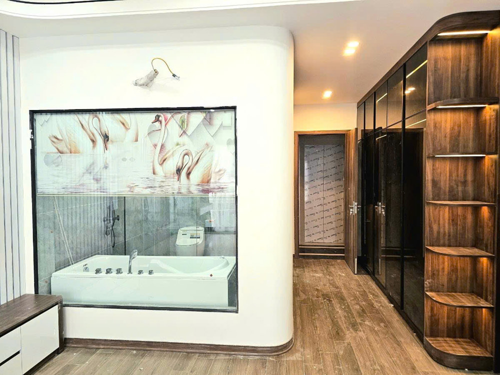 Bán nhà Nguyễn Văn Linh 52m 7 tầng MT4.5m thang máy phân lô ô tô hơn 13 tỷ