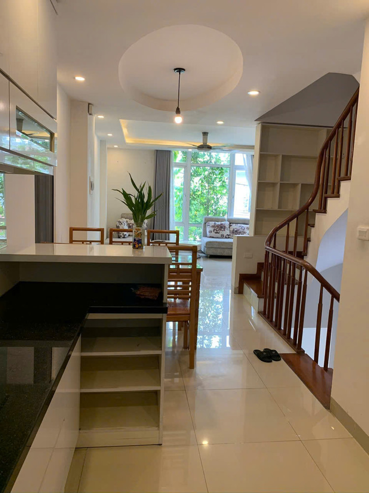 Bán nhà dân xây 5 tầng 69m² mặt ngõ Lệ Mật – Kim Quan, quy hoạch ra mặt phố, giá 9,8 tỷ