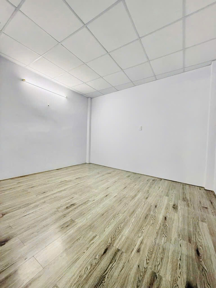 NHÀ BÁN HOÀ BÌNH – HẺM 7M – Ô TÔ NGỦ TRONG NHÀ – 70M2 – CHỈ 6.95 TỶ