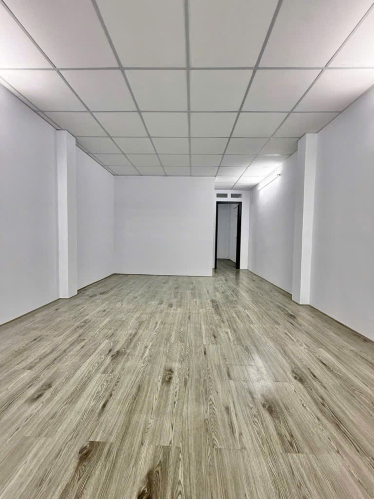 NHÀ BÁN HOÀ BÌNH – HẺM 7M – Ô TÔ NGỦ TRONG NHÀ – 70M2 – CHỈ 6.95 TỶ