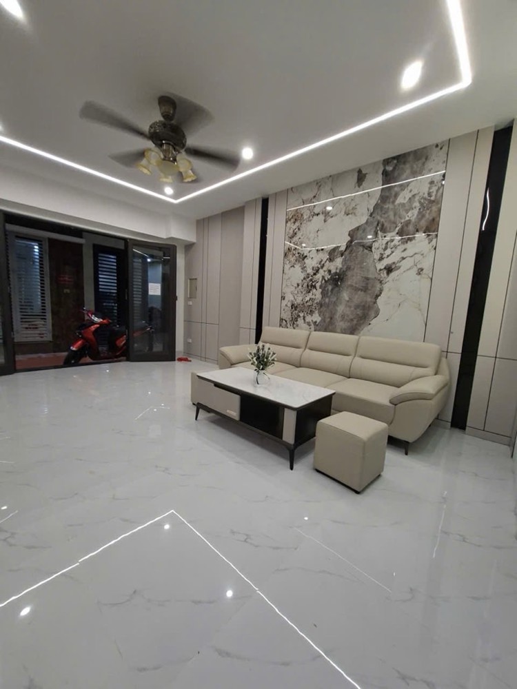 BÁN NHÀ BỒ ĐỀ LONG BIÊN,NGÕ THÔNG-FULL NỘI THẤT-36M-NHỈNH7 TỶ