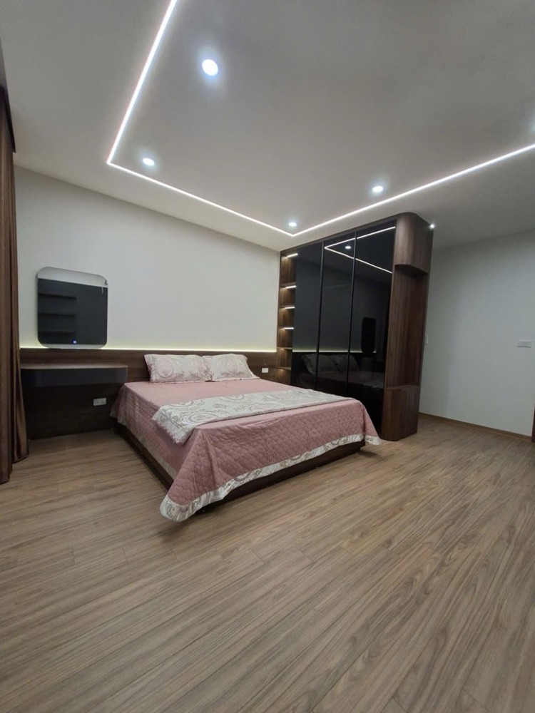 BÁN NHÀ BỒ ĐỀ LONG BIÊN,NGÕ THÔNG-FULL NỘI THẤT-36M-NHỈNH7 TỶ