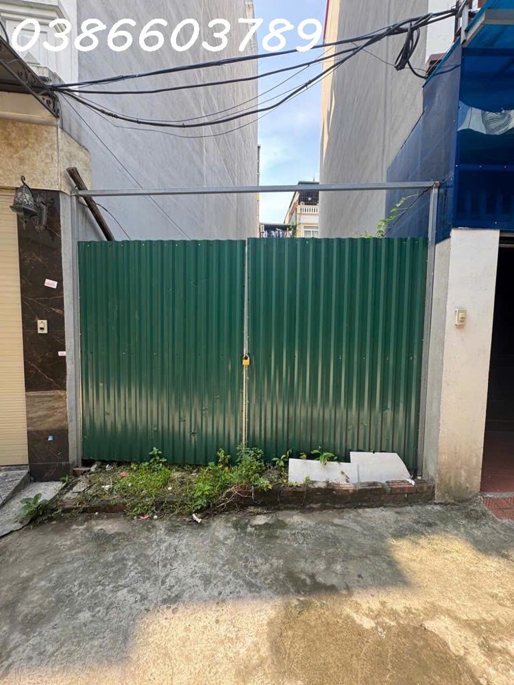 RỘNG THOÁNG – TRUNG TÂM ĐỨC GIANG -Ô TÔ ĐỖ CỬA -42m. -6,5 TỶ