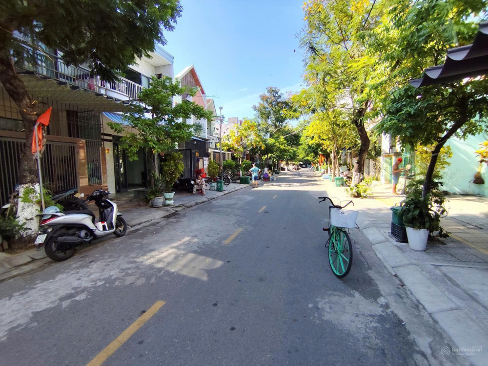 Bán đất và nhà 4.5 tầng, S=115m2 MT 5, lô góc 3 thoáng (trc, sau và hông)