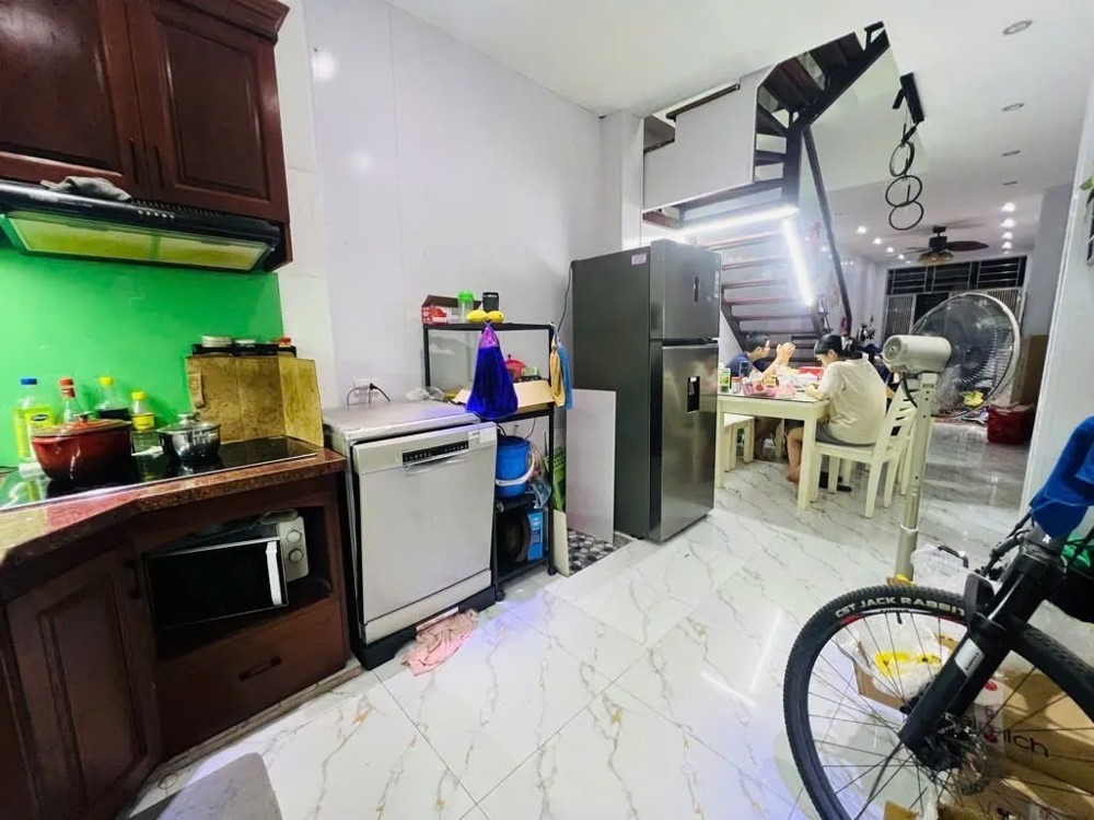 NHÀ ĐẸP 4 TẦNG Phố  Nguyễn Trãi- Thanh Xuân 36m2 X 7.5 Tỷ