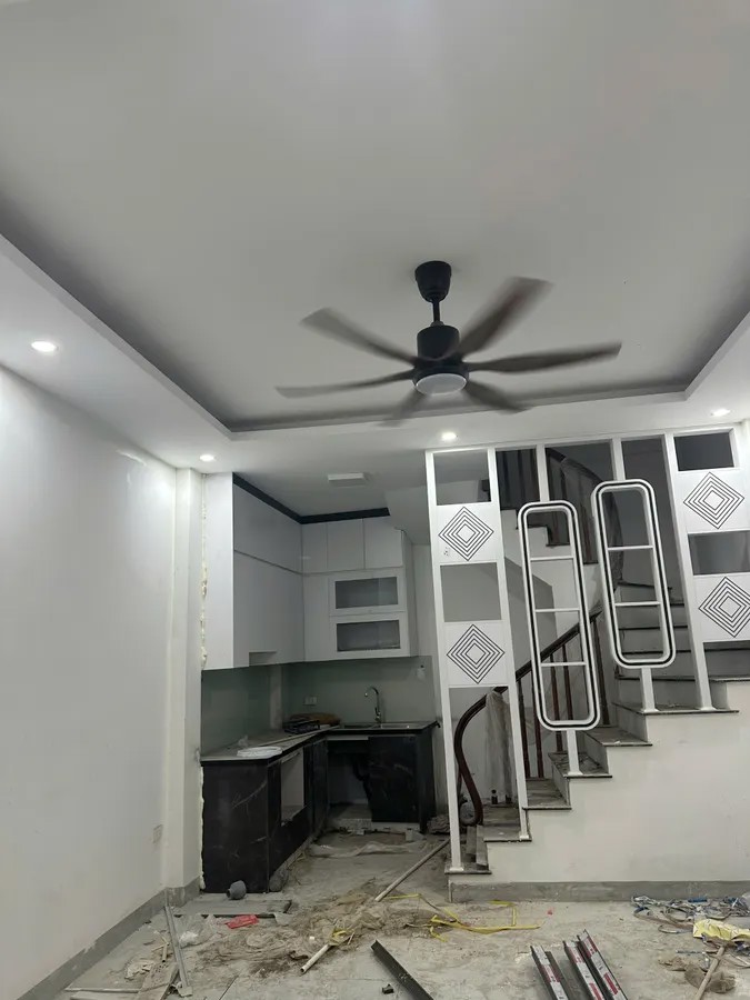 Bán Nhà Vĩnh Tuy 31/54m2. 5 tầng, mặt tiền 4.2m. giá 7.5 tỷ Hai Bà Trưng Hà Nội