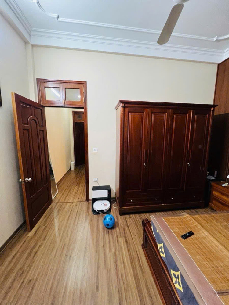 Bán nhà Hào Nam dân xây 48m 5 tầng, 7 phòng ngủ - Gần phố sổ đỏ vuông đẹp 12,8 tỷ