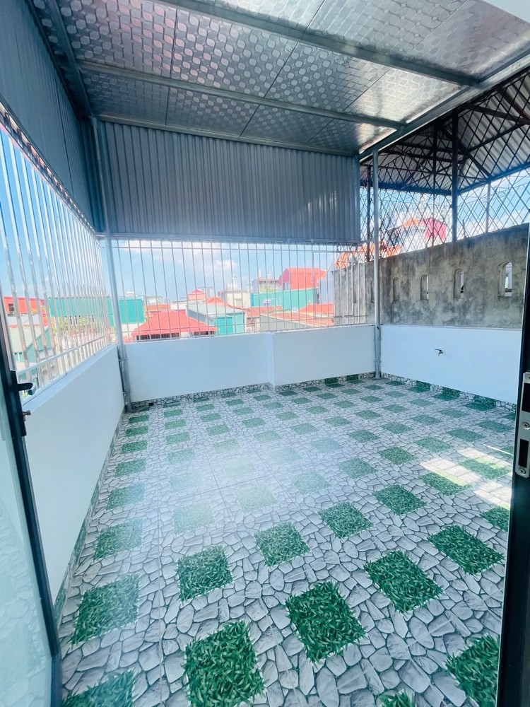 Bán Nhà Đê Trần Khát Chân 37m2.  5 tầng. mặt tiền 4m. giá 7 Tỷ Hai Bà Trưng Hà Nội