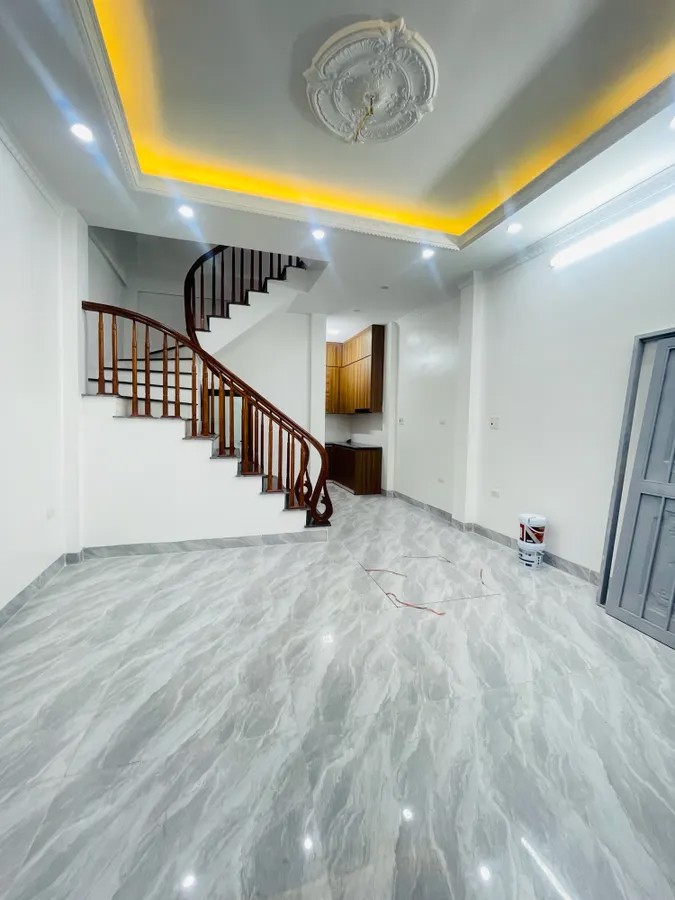 Bán Nhà Đê Trần Khát Chân 37m2.  5 tầng. mặt tiền 4m. giá 7 Tỷ Hai Bà Trưng Hà Nội