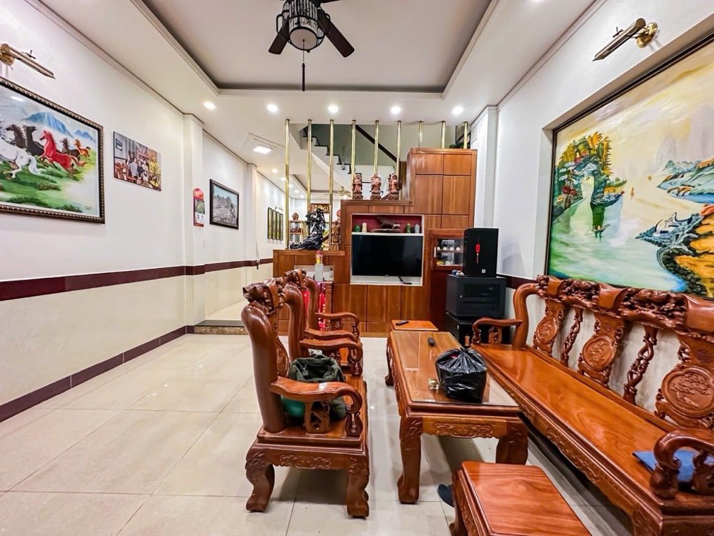 🌻 Nhà HXH Đồng Đen, Tân Bình – 72m² – 9.8 Tỷ – 4 Tầng Đẹp