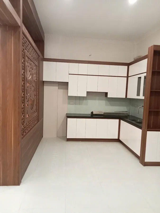 NHÀ MỚI- ĐẸP -Ở LUÔN Phố Ngọc Thụy 60m2 X 3 tầng  8.2 tỷ Long Biên Hà Nội