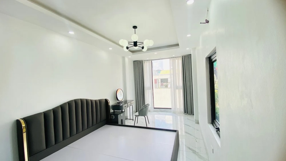 NHÀ 6 TẦNG THANG MÁY Ô TÔ ĐỖ CỦA Phố Đàm Quang Trung 30m2 X 8.45 Tỷ Long Biên Hà Nội