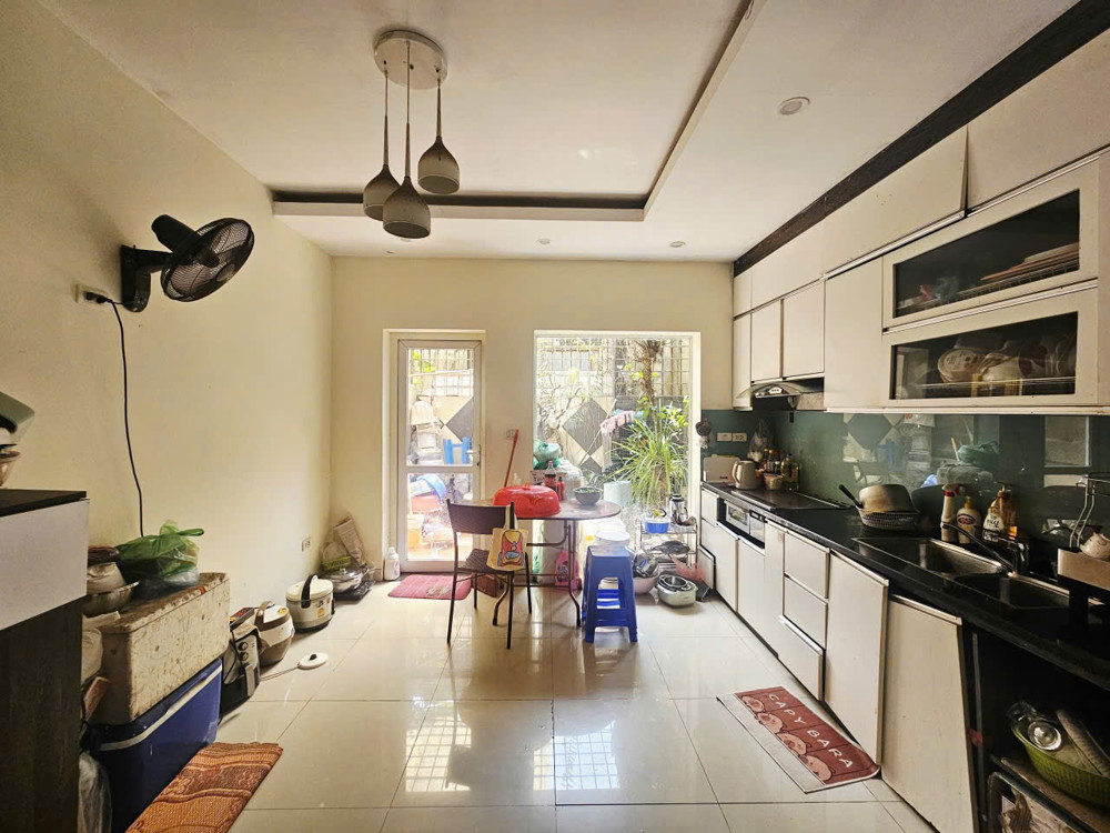 TÂY HỒ - GẦN PHỐ - Ô TÔ TRÁNH - NỞ HẬU - HAI THOÁNG- SÂN TRƯỚC NHÀ ĐỂ XE MÁY GARA Ô TÔ THOẢI MÁI 