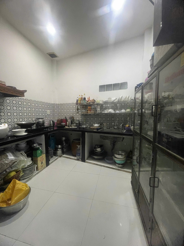 Nhà Đẹp HXH Giáp Lê Văn Quới –11mx 8m – Sổ Công Nhận 92m² – 3 Tầng – Chỉ 6.3 Tỷ