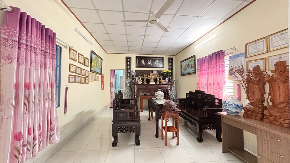 Bán nhà mặt tiền Thới Tam Thôn 6, Hóc Môn. DT: 1250m2, 3 PN, SHR.29 tỷ