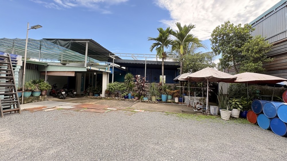 Bán nhà mặt tiền Thới Tam Thôn 6, Hóc Môn. DT: 1250m2, 3 PN, SHR.29 tỷ